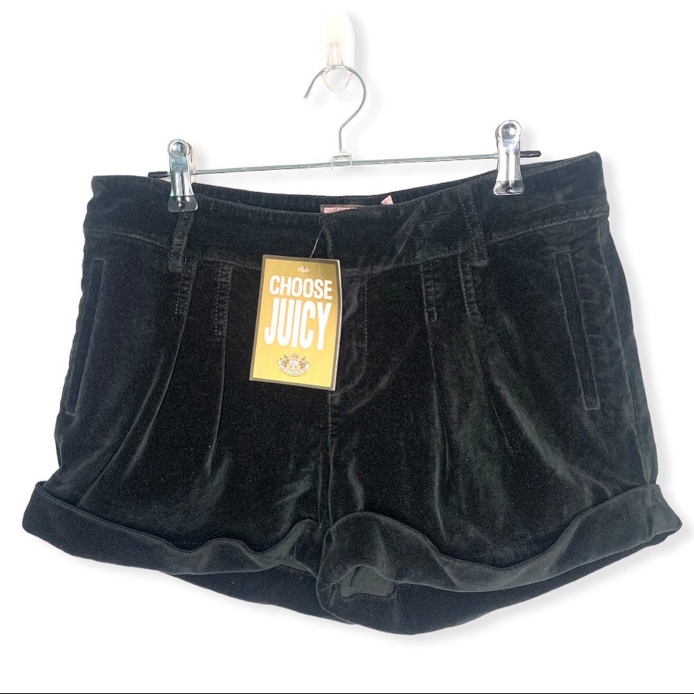 Juicy velvet shorts